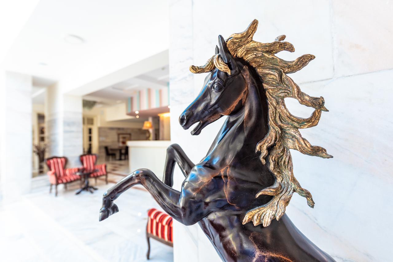 Hotel Parc Мамая Екстериор снимка